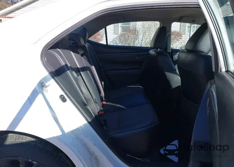 2015 Toyota Corolla S Plus z USA, uszkodzony, nr VIN 2T1BURHEXFC397894